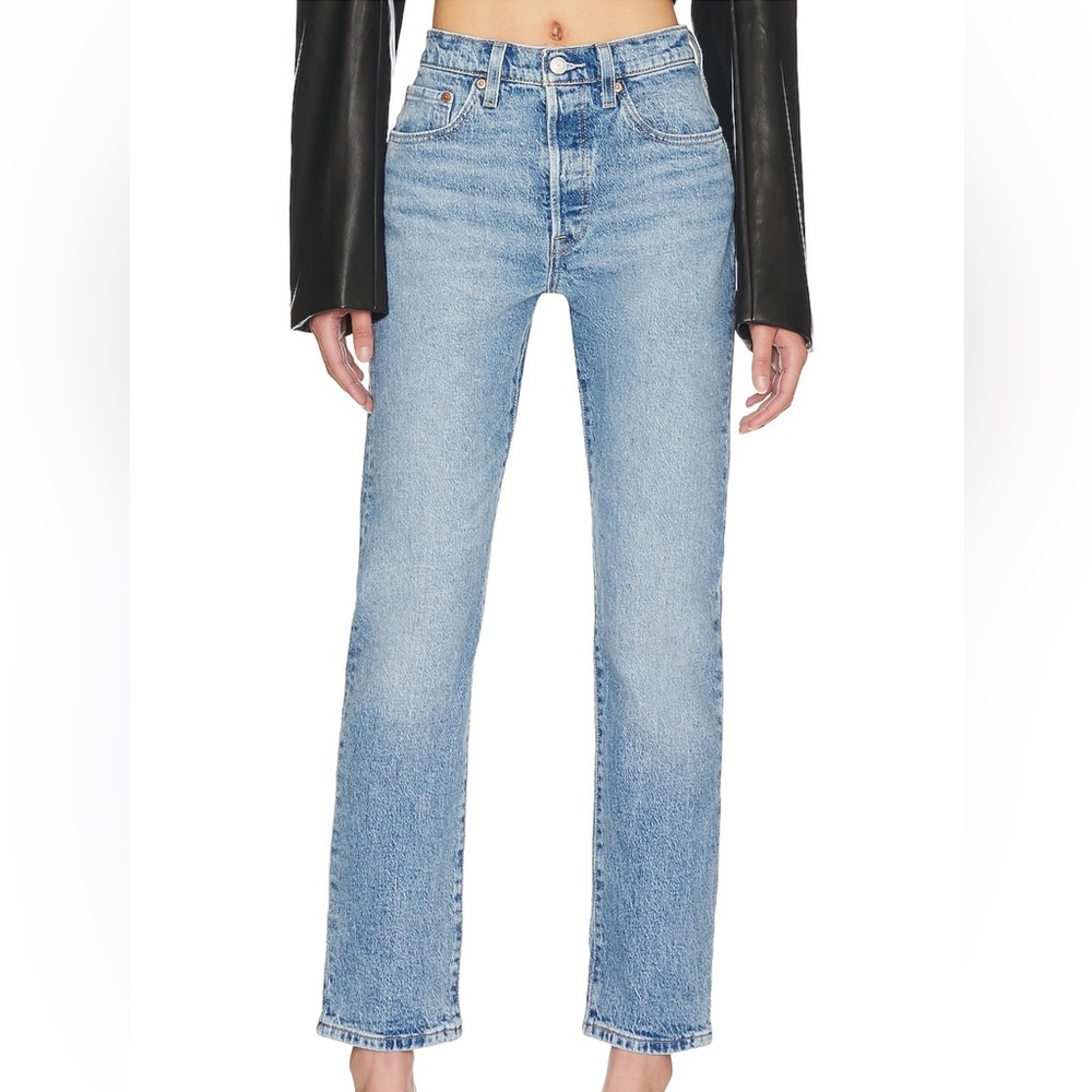 NWT Levi  501 straight in Hollow Days Jeans